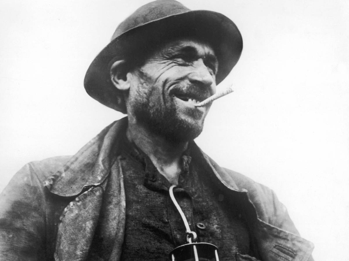 عکس 5- کارگر معدن روس، دهه 1940
